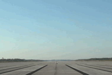 Tàu vũ trụ Mỹ trở về sau hành trình bí ẩn trong không gian