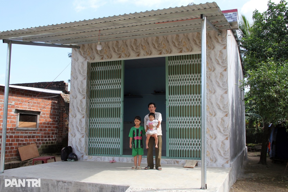 Niềm vui đón Tết trong những ngôi nhà mới từ tình cảm của bạn đọc Dân trí - 2 Niềm vui đón Tết trong những ngôi nhà mới từ tình cảm của bạn đọc Dân trí - 2
