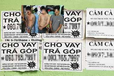 Cô gái trẻ hoảng sợ, cầu cứu vì bị "khủng bố", đòi nợ oan