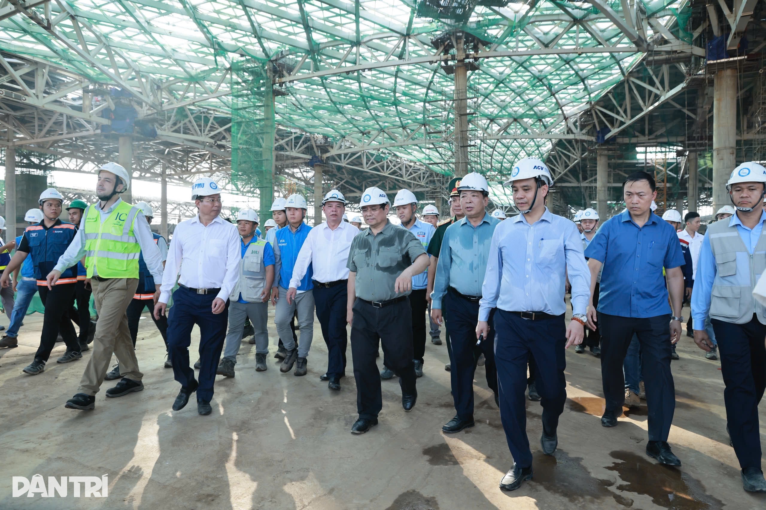 Lần thứ 8 Thủ tướng Phạm Minh Chính kiểm tra tiến độ sân bay Long Thành - 5