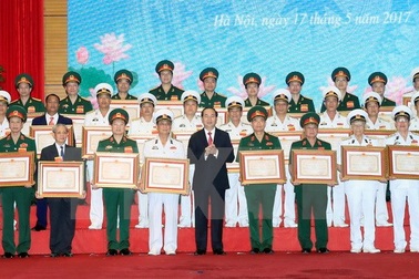 Trao Giải thưởng Hồ Chí Minh cho hai cụm công trình quân sự xuất sắc