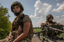 Báo Nga: Hơn 10.000 lính Ukraine đầu hàng qua kênh radio đặc biệt