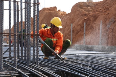 Hơn 1.000 người thi công sân bay Long Thành xuyên Tết Giáp Thìn