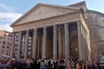 Du khách rơi từ trên cao, tử vong tại công trình La Mã 2.000 năm tuổi