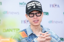 Double2T sau "Rap Việt": Mang nhiều tiền về cho mẹ, đắt show vẫn ở nhà thuê