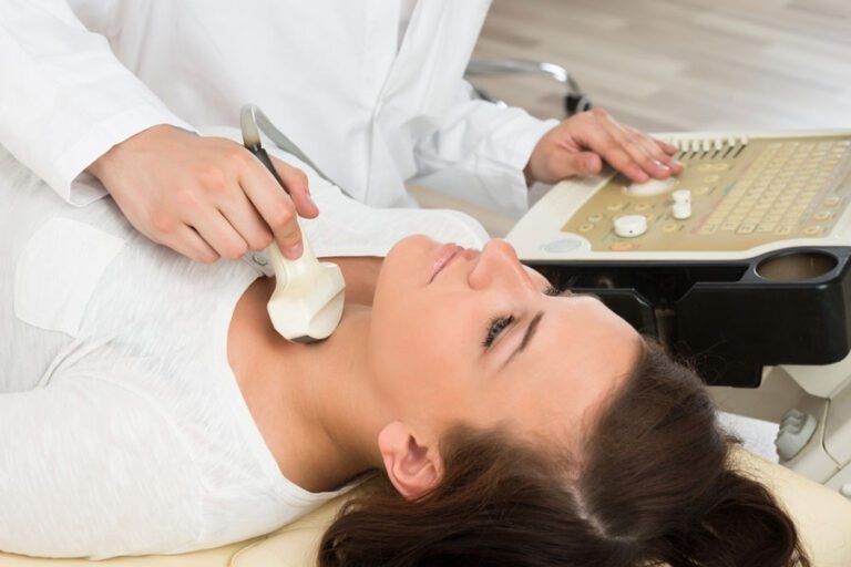 Dấu hiệu nhận biết ung thư tuyến giáp thể nhú - 1