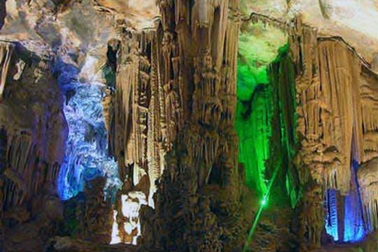 Gần 270 tỷ đồng phát triển du lịch thung lũng Phong Nha