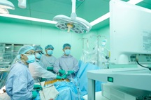 Phẫu thuật nội soi ở Việt Nam ngang tầm thế giới, bác sĩ 11 nước đến học