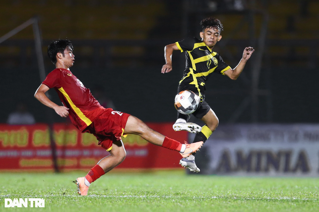 Thắng Malaysia, U19 Việt Nam đặt chân vào trận chung kết giải U19 quốc tế - 5 Thắng Malaysia, U19 Việt Nam đặt chân vào trận chung kết giải U19 quốc tế - 5