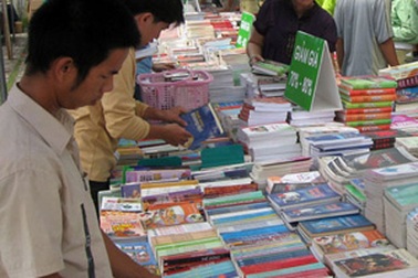 Sách mới thì đắt, sách cũ ai dùng?