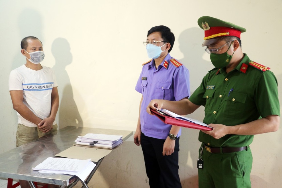 Khởi tố chủ mỏ khai thác lậu lô khoáng sản trị giá hơn 4 tỷ đồng - 1 Khởi tố chủ mỏ khai thác lậu lô khoáng sản trị giá hơn 4 tỷ đồng - 1