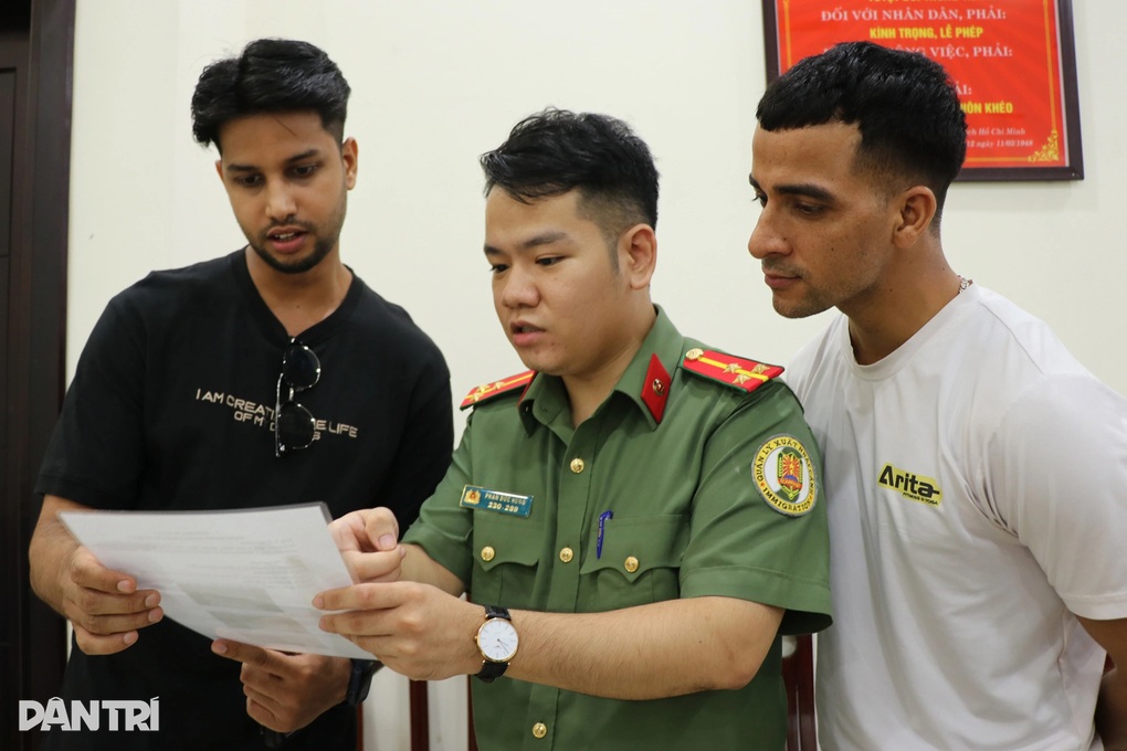 Thẩm quyền cấp giấy phép lao động cho người nước ngoài tại Nghệ An - 1 Thẩm quyền cấp giấy phép lao động cho người nước ngoài tại Nghệ An - 1