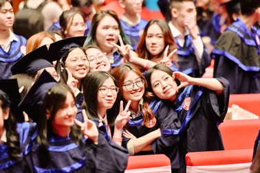 Hiệu trưởng Trường Đại học Ngoại thương khuyên sinh viên "cháy hết mình"