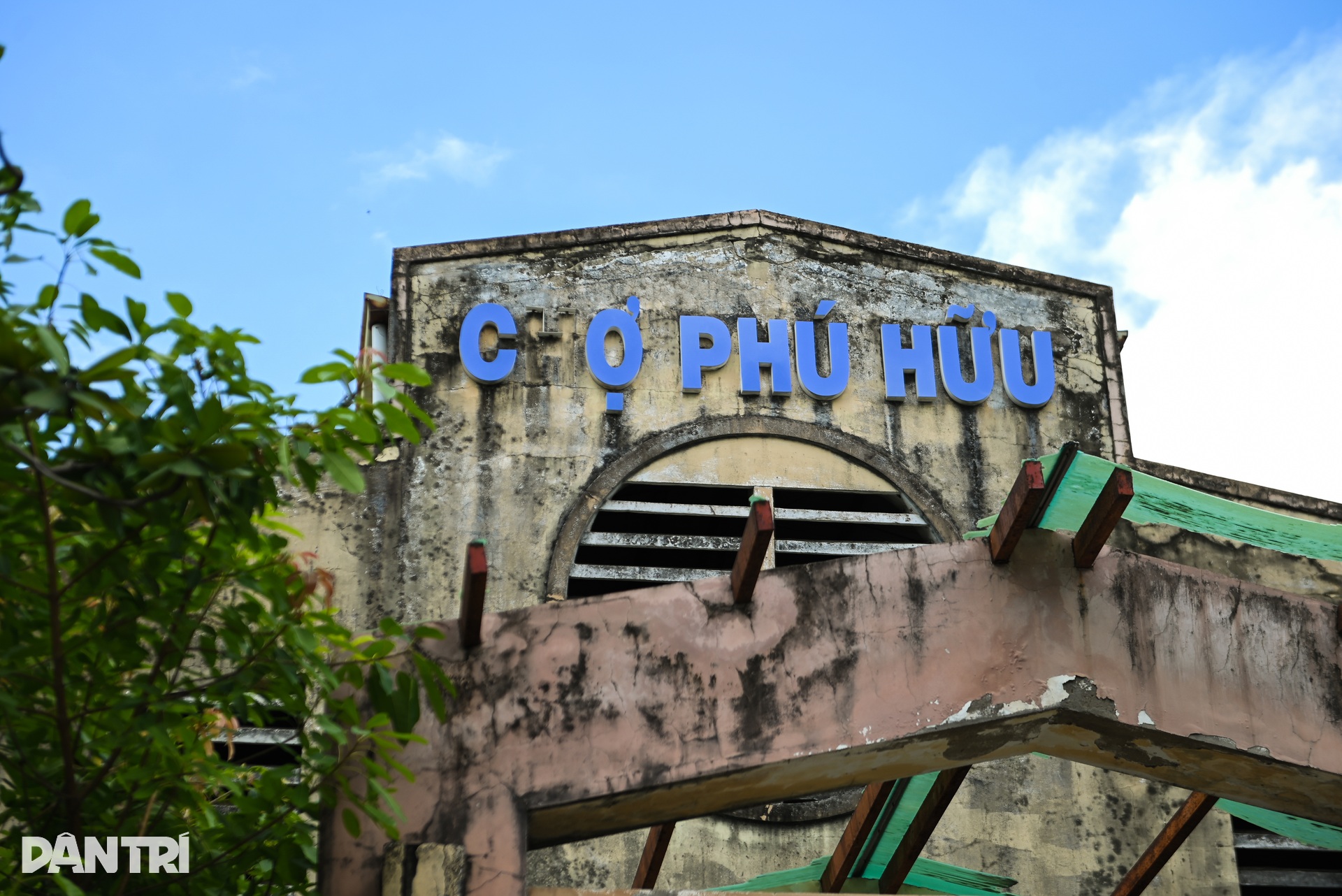 Những ngôi chợ hàng tỷ đồng bị bỏ hoang ở TPHCM - 7 Những ngôi chợ hàng tỷ đồng bị bỏ hoang ở TPHCM - 7