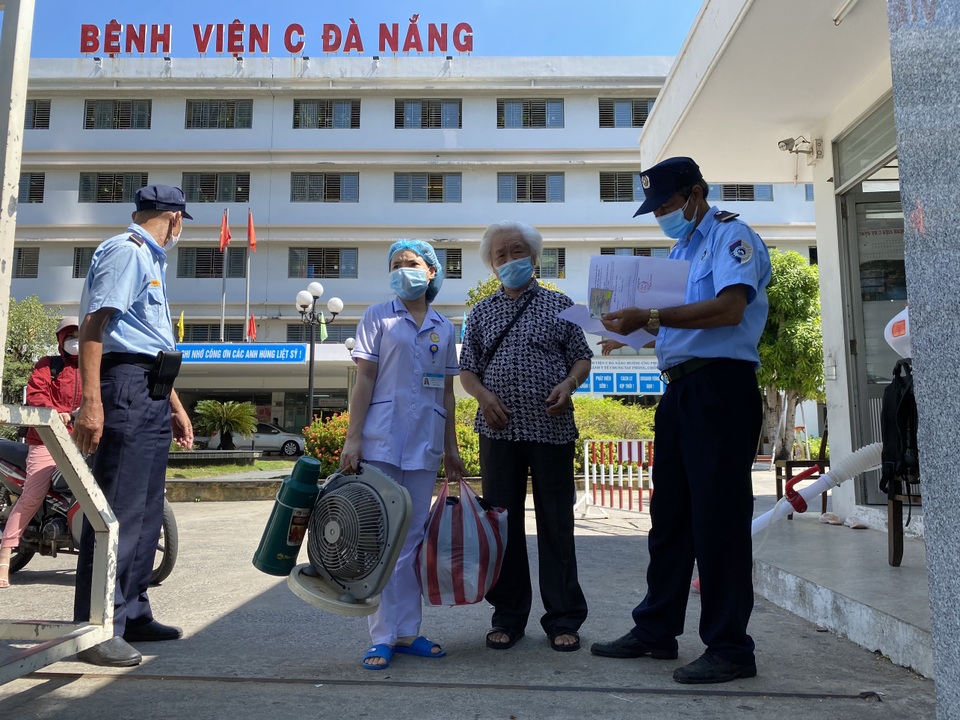 Tâm thư xúc động của GĐ bệnh viện C Đà Nẵng khi hết lệnh phong tỏa - 2 Tâm thư xúc động của GĐ bệnh viện C Đà Nẵng khi hết lệnh phong tỏa - 2