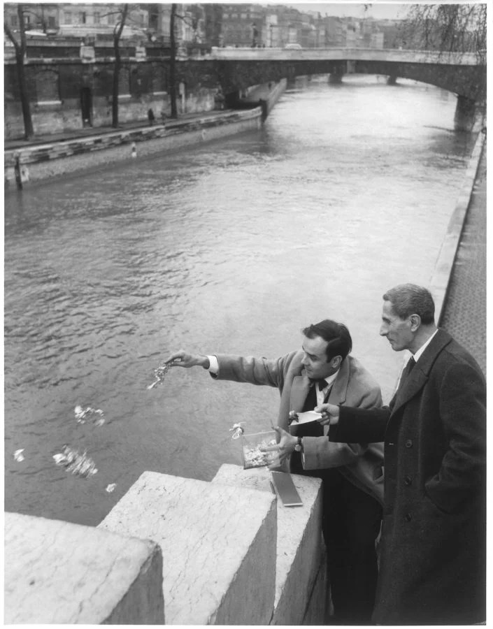 Phải hiểu thế nào về trái chuối 9 tỷ đồng và tác phẩm vô hình 26 tỷ đồng? - 2 Phải hiểu thế nào về trái chuối 9 tỷ đồng và tác phẩm vô hình 26 tỷ đồng? - 2