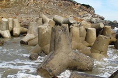 Cận cảnh hiện trường bão số 8 "xé tan" công trình 120 tỷ đồng