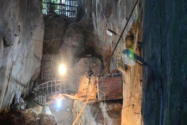 Hang Con Moong - nơi chứa đựng nhiều nền văn hóa cổ