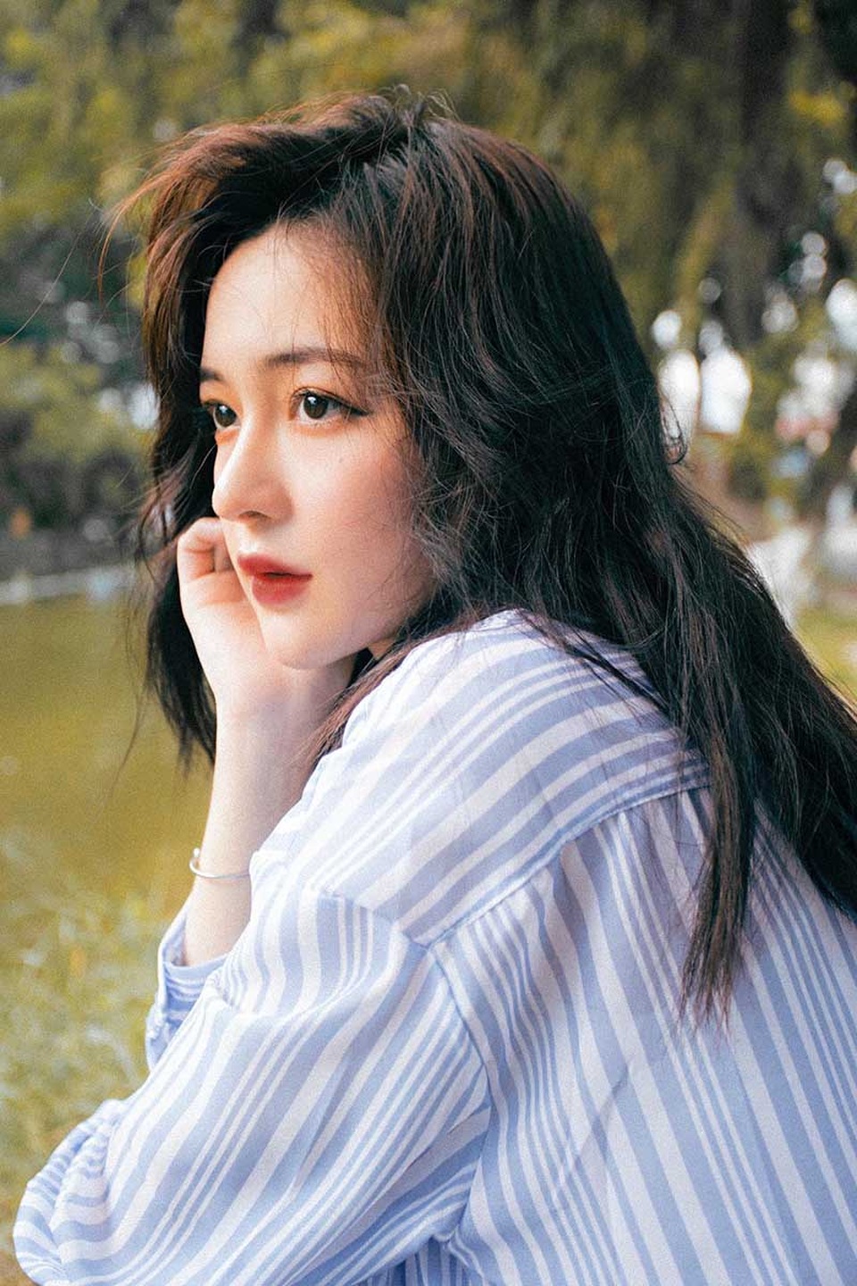 Hot girl giống diễn viên Hoa ngữ: “Sẽ không là bản sao của ai đó” - 5 Hot girl giống diễn viên Hoa ngữ: “Sẽ không là bản sao của ai đó” - 5