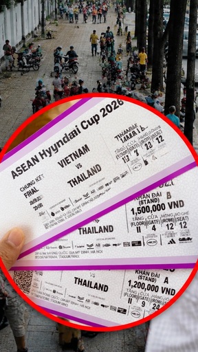 Vượt hàng trăm km ra Hà Nội, CĐV bất lực vì giá vé chợ đen trận chung kết