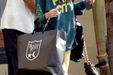 Nicole Richie phủ nhận mình tái nghiện