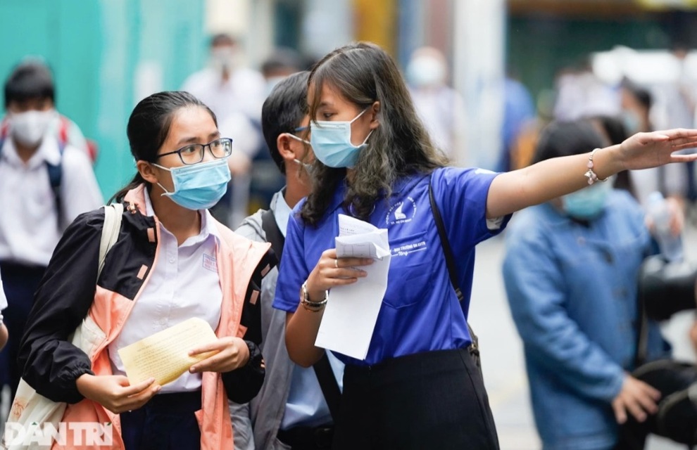Phụ huynh kêu cứu, TPHCM bổ sung 10% chỉ tiêu vào lớp chuyên, trường chuyên - 1 Phụ huynh kêu cứu, TPHCM bổ sung 10% chỉ tiêu vào lớp chuyên, trường chuyên - 1