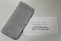 Ảnh thực tế chiếc khăn lau giá hơn 450.000 đồng của Apple