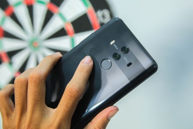 Đập hộp smartphone cao cấp Huawei Mate 10 Pro giá hơn 21 triệu đồng
