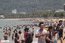 Người dân được tắm biển giờ nào trong ngày?