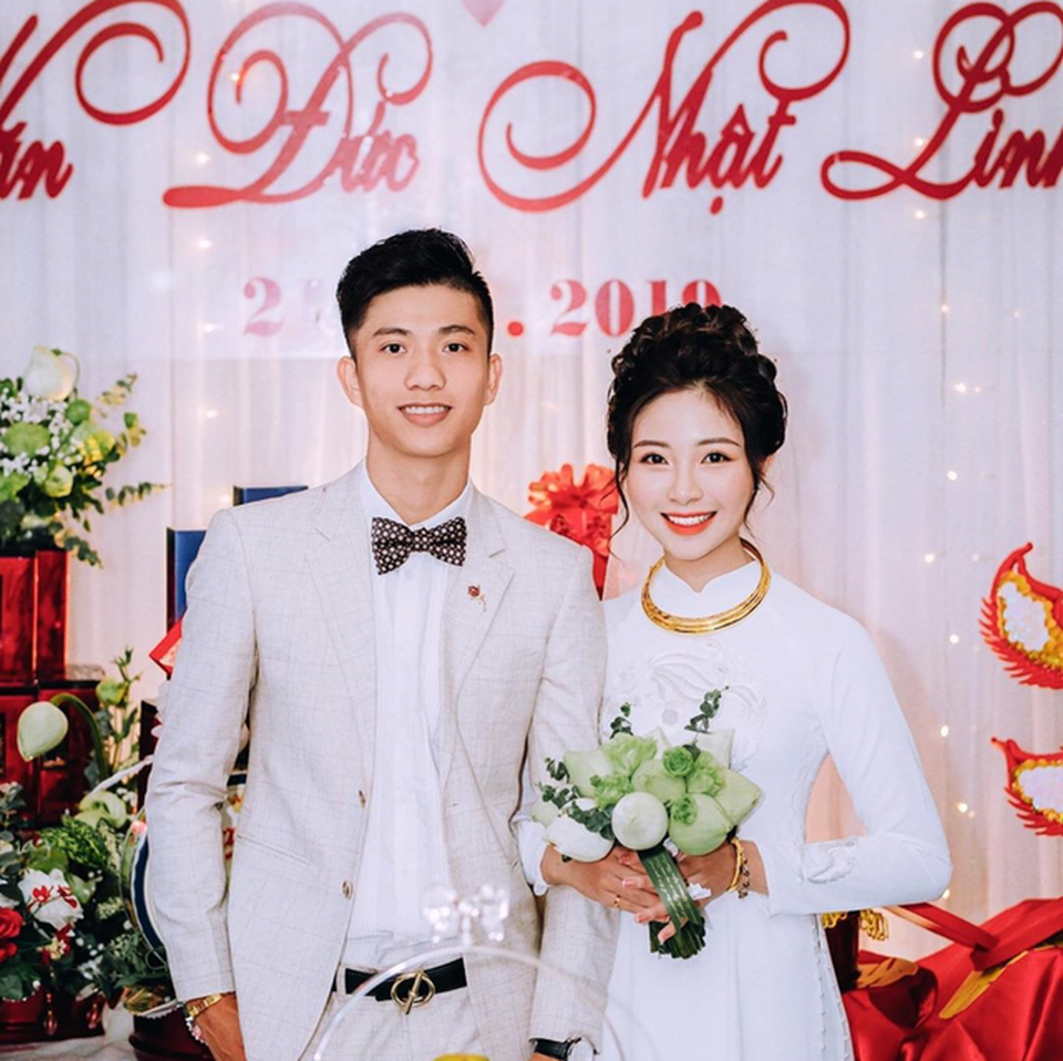 Mỗi cầu thủ một tính cách khi yêu, ai là soái ca trong mộng của fan girl? - 4 Mỗi cầu thủ một tính cách khi yêu, ai là soái ca trong mộng của fan girl? - 4