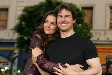 Những bí mật về vụ ly hôn "siêu tốc" của Tom Cruise - Katie Holmes