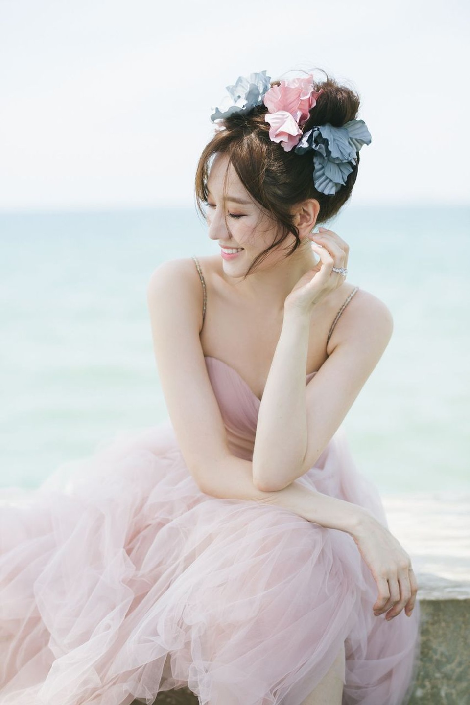 Hari Won tiết lộ hiếm hoi về mẹ đẻ - 15 Hari Won tiết lộ hiếm hoi về mẹ đẻ - 15