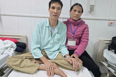 Những tấm lòng nhân ái giúp người đàn ông khiếm thị vượt "cửa tử"