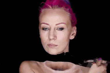 Kinh ngạc xem chuyên gia hóa trang biến mất trong nháy mắt