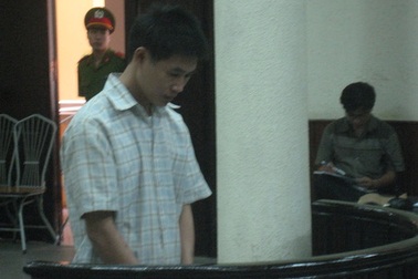 Đâm chết hàng xóm, lĩnh 20 năm tù