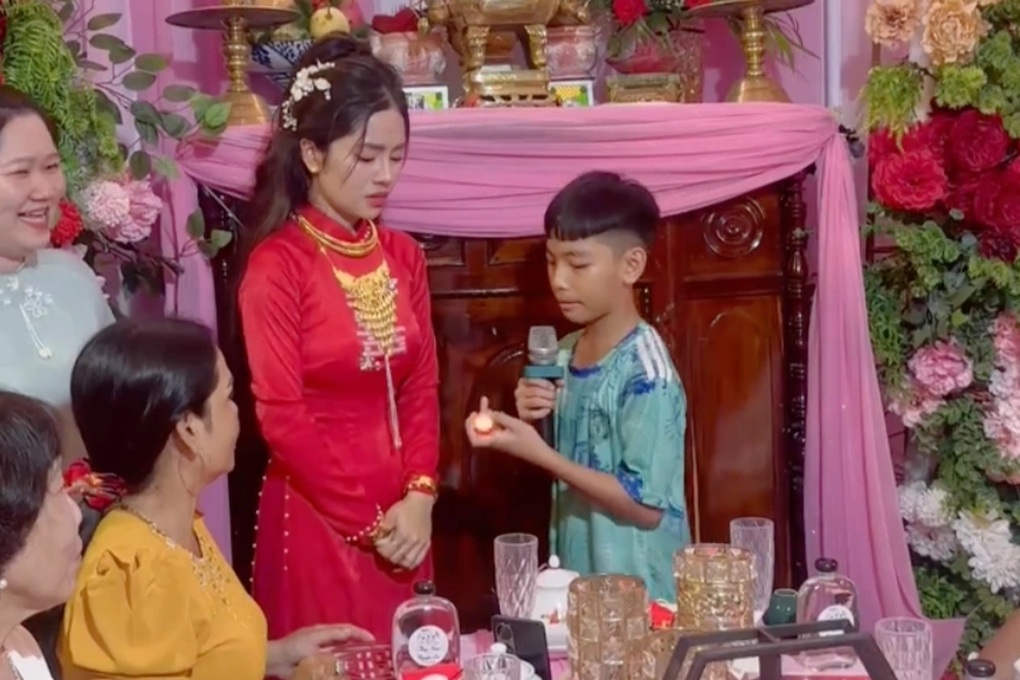 Đằng sau clip em trai cởi dây chuyền tặng chị xuất giá hút gần 4 triệu view - 1