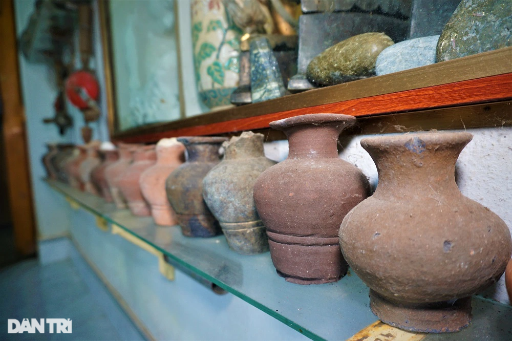 Ông Phúc khùng cùng bộ sưu tập đồ cổ vô giá - 4