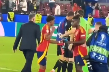 Khoảnh khắc hài hước của 2 ngôi sao trẻ đội tuyển Tây Ban Nha tại Euro 2024
