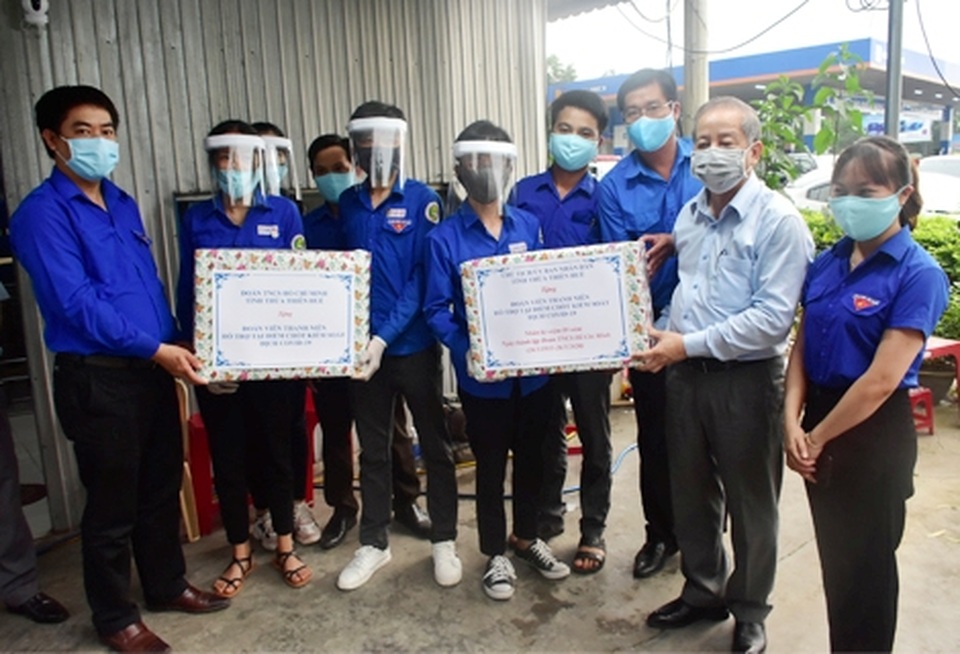 Huế: Hỗ trợ nhóm đặc thù bị ảnh hưởng của Covid-19 trong thời gian sớm nhất - 1 Huế: Hỗ trợ nhóm đặc thù bị ảnh hưởng của Covid-19 trong thời gian sớm nhất - 1