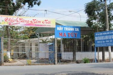 14 con nghiện cưa cửa sắt “vượt ngục”