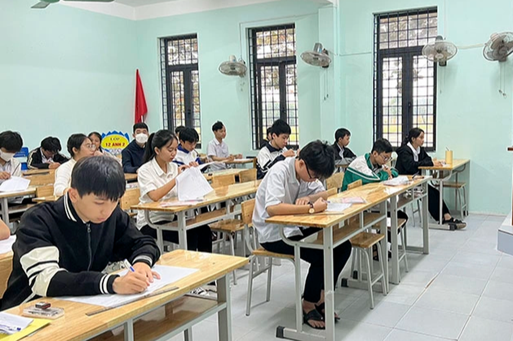 Xôn xao đề thi học sinh giỏi sai sót vẫn có thí sinh đạt điểm tối đa - 2