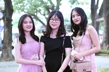 Lễ tri ân xúc động của thầy trò trường Chu Văn An