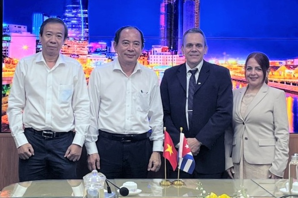 Phát triển y tế cơ sở của TPHCM còn gặp rất nhiều khó khăn - 1 Phát triển y tế cơ sở của TPHCM còn gặp rất nhiều khó khăn - 1