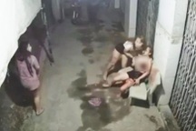 Nữ tiếp viên karaoke bị đồng nghiệp đâm chết