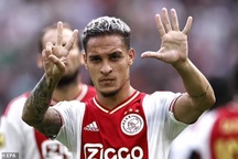 Man Utd sắp công bố tiền đạo đắt giá, Ronaldo có nguy cơ thành người thừa