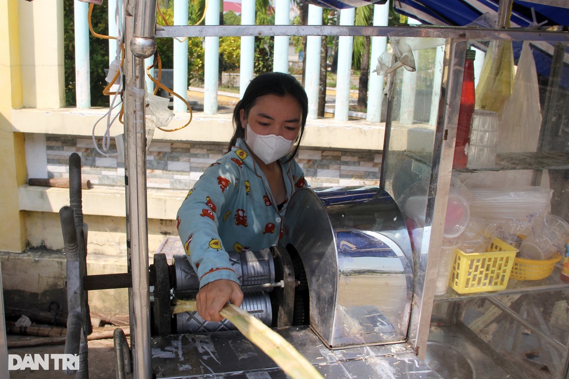 Chồng chết, người phụ nữ mù một mắt gánh gồng nuôi 5 con thơ dại - 6 Chồng chết, người phụ nữ mù một mắt gánh gồng nuôi 5 con thơ dại - 6