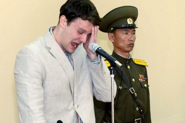 Mỹ đổ lỗi cho Triều Tiên vì cái chết bí ẩn của nam sinh