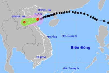 Ba giờ qua bão Wipha ít di chuyển, vẫn mạnh cấp 8 giật cấp 10