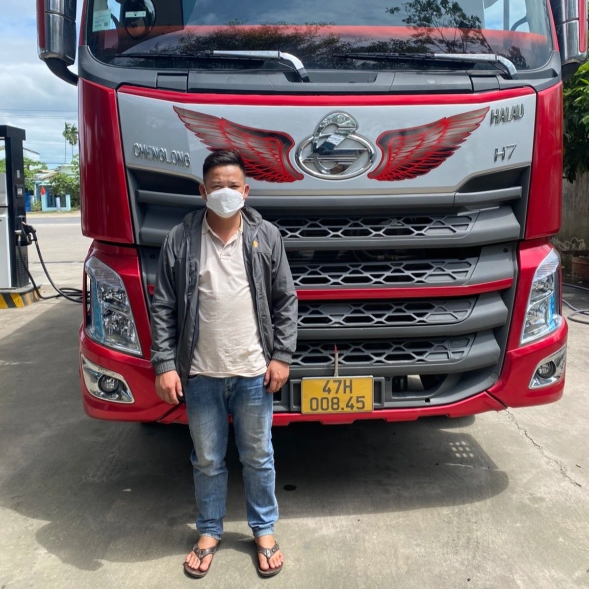 Tài xế xe tải tông chết người ở Kon Tum, chạy đến Quảng Nam thì bị bắt - 1 Tài xế xe tải tông chết người ở Kon Tum, chạy đến Quảng Nam thì bị bắt - 1