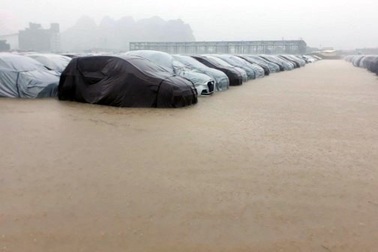 Xe Hyundai giảm giá vì bị ngập nước?